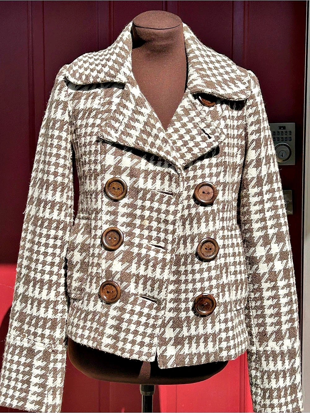 URBAN BEHAVIOR sS wool bld brwn/wht Houndstooth Pea Coat-side pockets-adorable-s